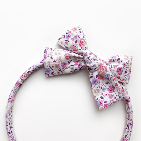 Passe pour cheveux Fleurs mauves