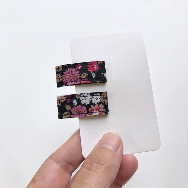 Snap Clip Mini Rectangle Mini en tissu Fleurs fond noir